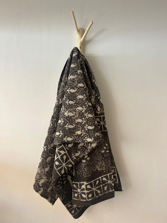 Cotton Throw In Chocolate Chilli