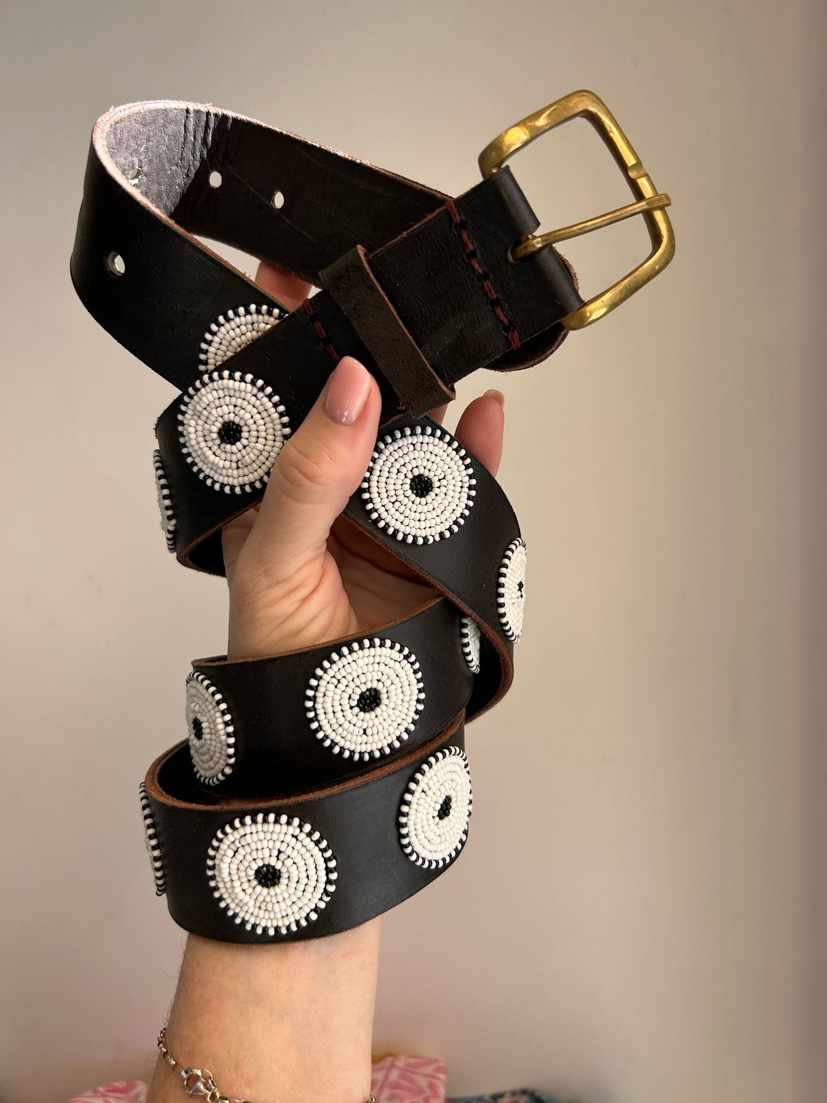 Thick Masai Belt White Daisy