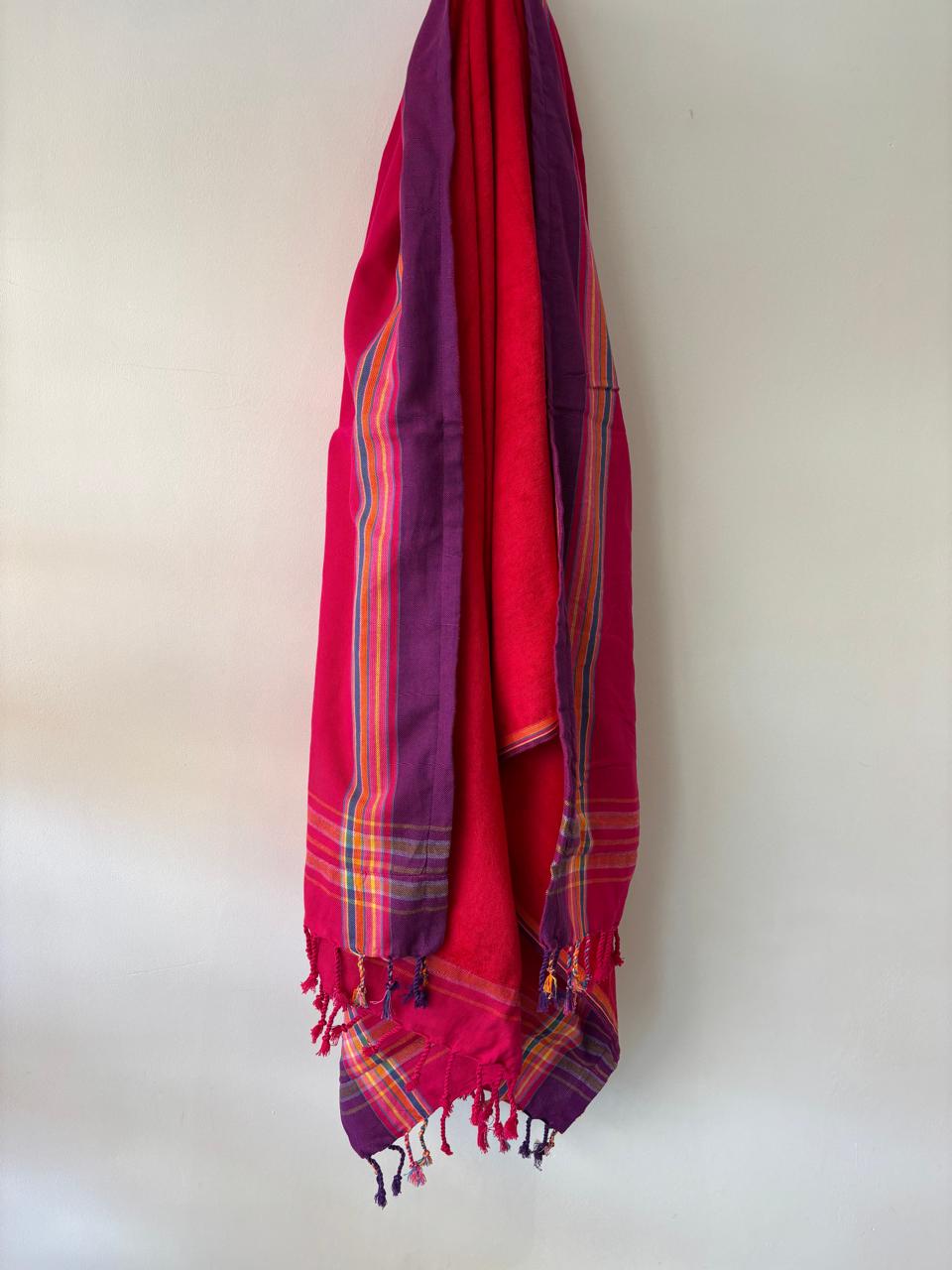 KIKOY TOWEL IN CHERRY AND RED