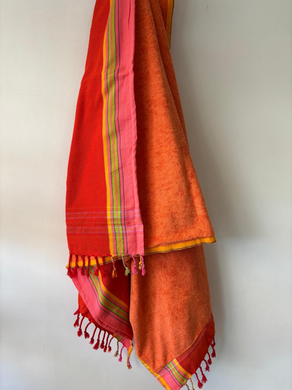 KIKOY TOWEL IN TANGERINE AND ORANGE