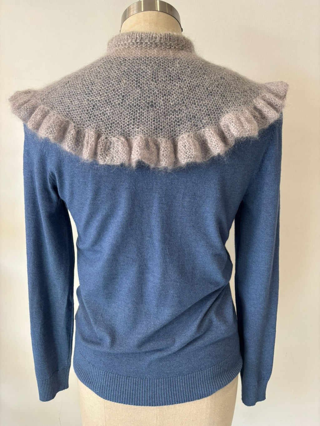 HAND KNIT MOHAIR COLLAR IN GREY