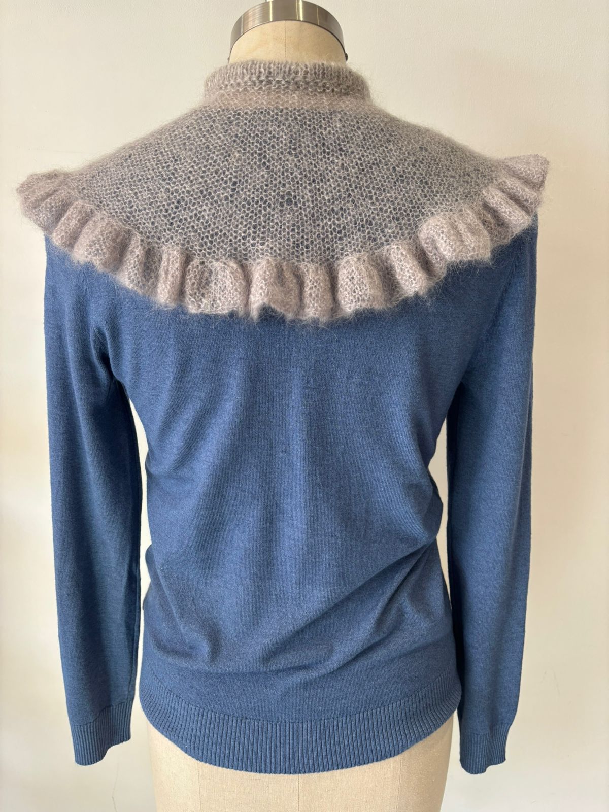 HAND KNIT MOHAIR COLLAR IN GREY