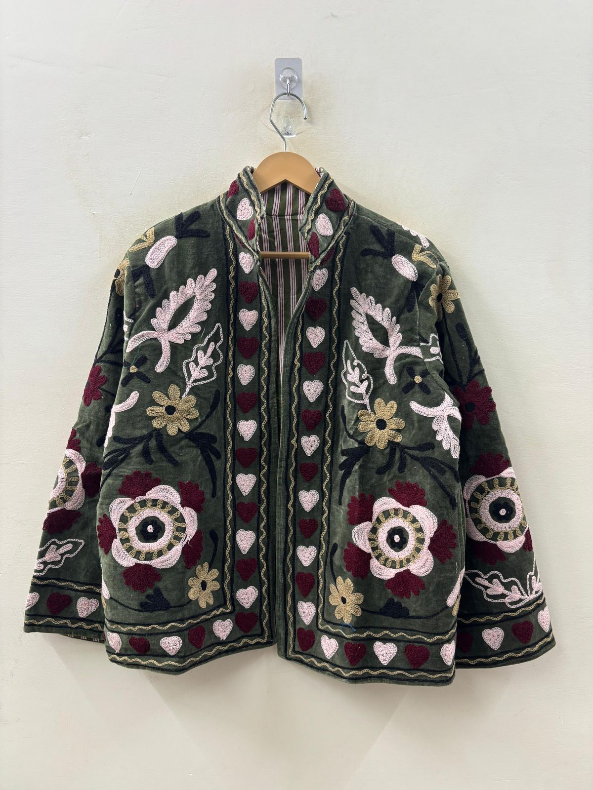 SUZANI JACKET IN OLIVE HEART