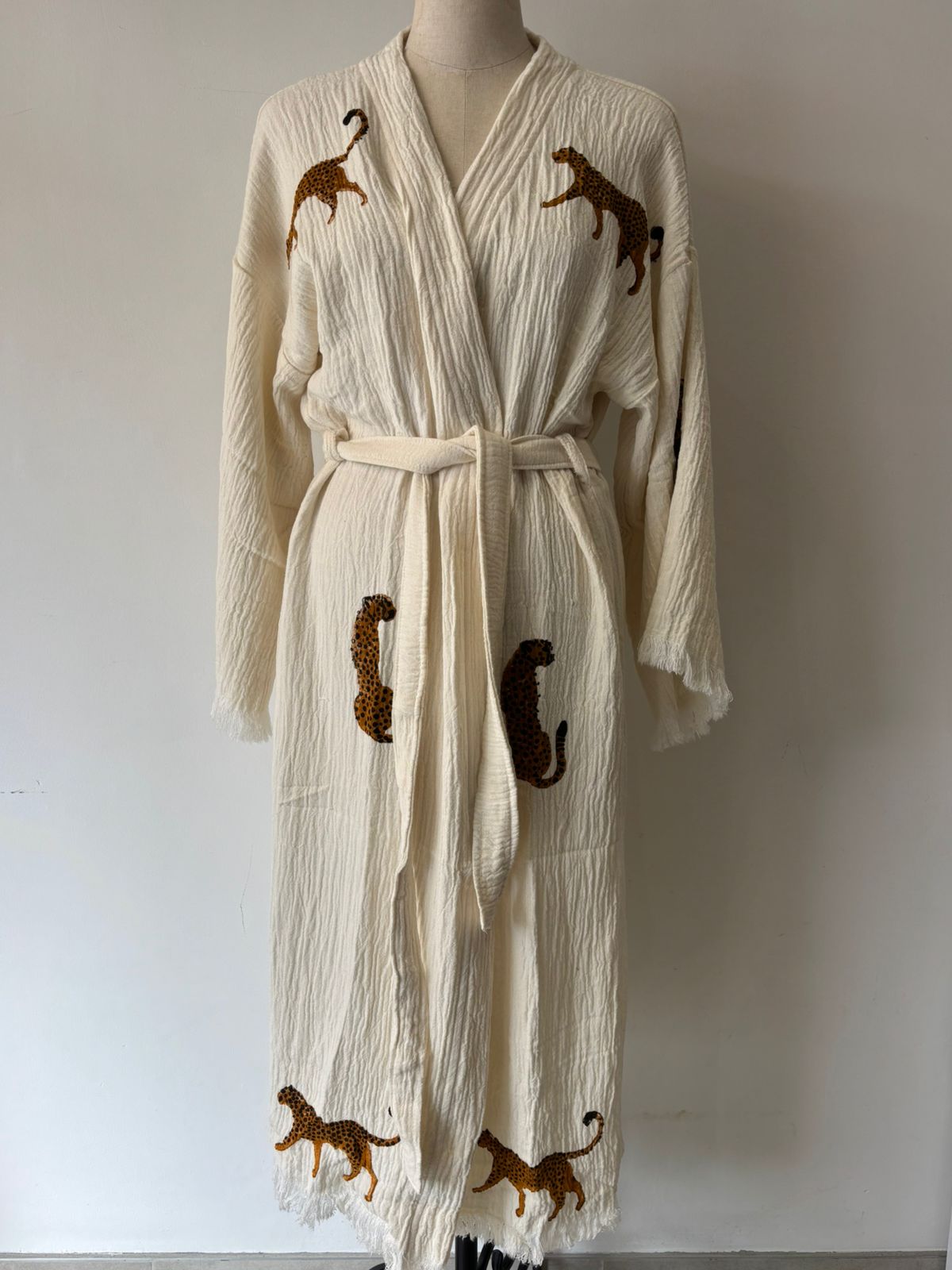 TURKISH PESHTEMAL COTTON GOWN IN GOLD LEOPARD, GREEN EYES
