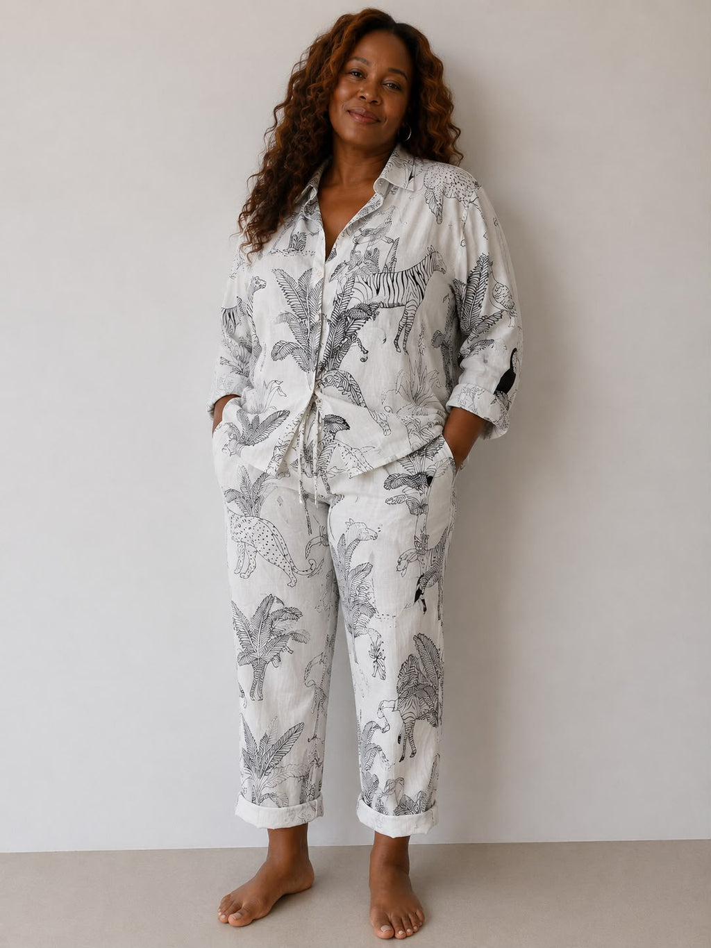 LOUNGEWEAR SET IN JUNGLE BLACK
